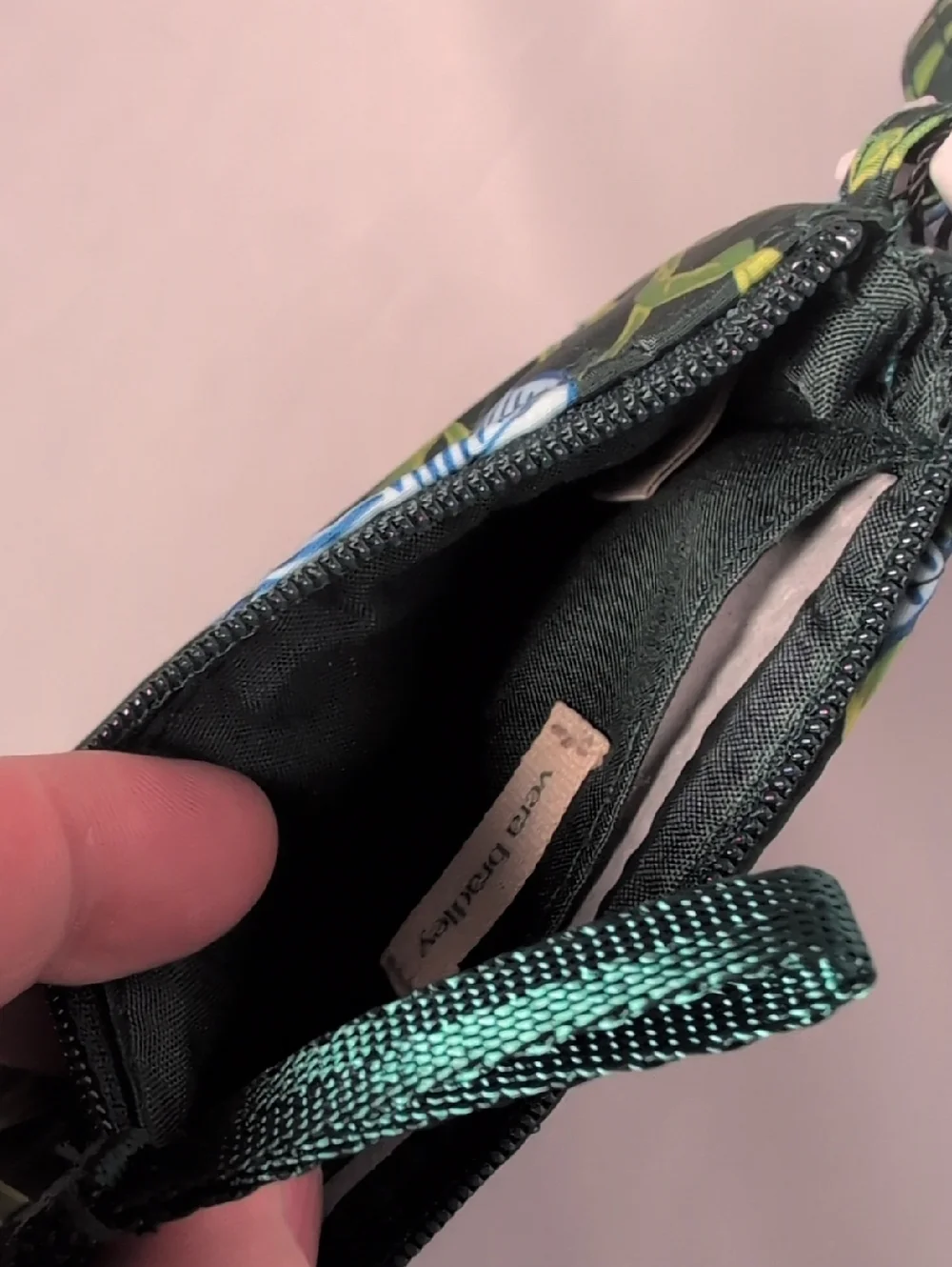 Vera Bradley Outlet Zip ID & Lanyard in Charlotte Stems Ultralight